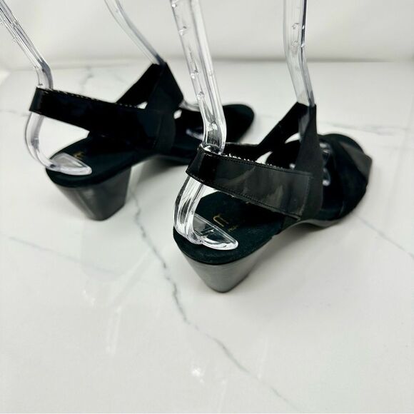 Munro Suede Heeled Sandals- Size 9.5 - Picture 6 of 15